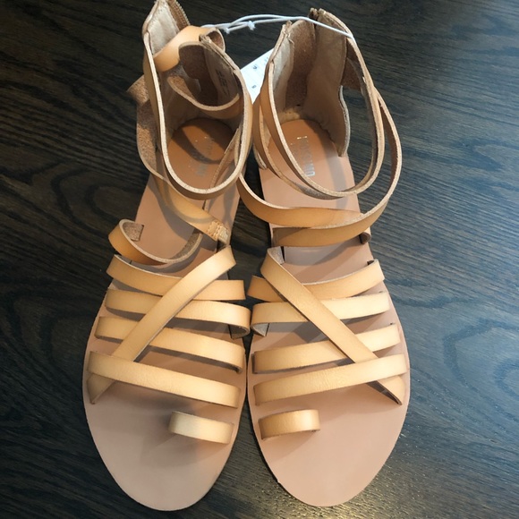 Mossimo Supply Co. Shoes - Mossimo strappy sandals women’s 8 new